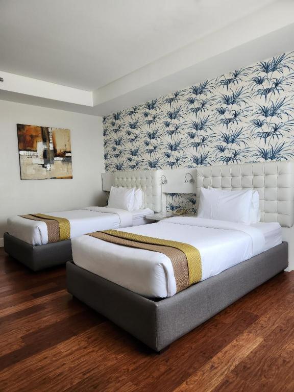 Diversion 21 Hotel Iloilo City Ngoại thất bức ảnh