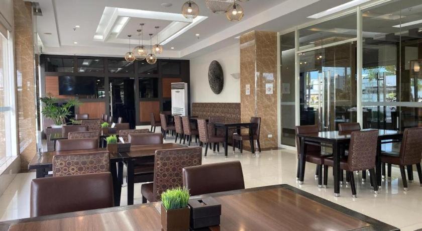 Diversion 21 Hotel Iloilo City Ngoại thất bức ảnh